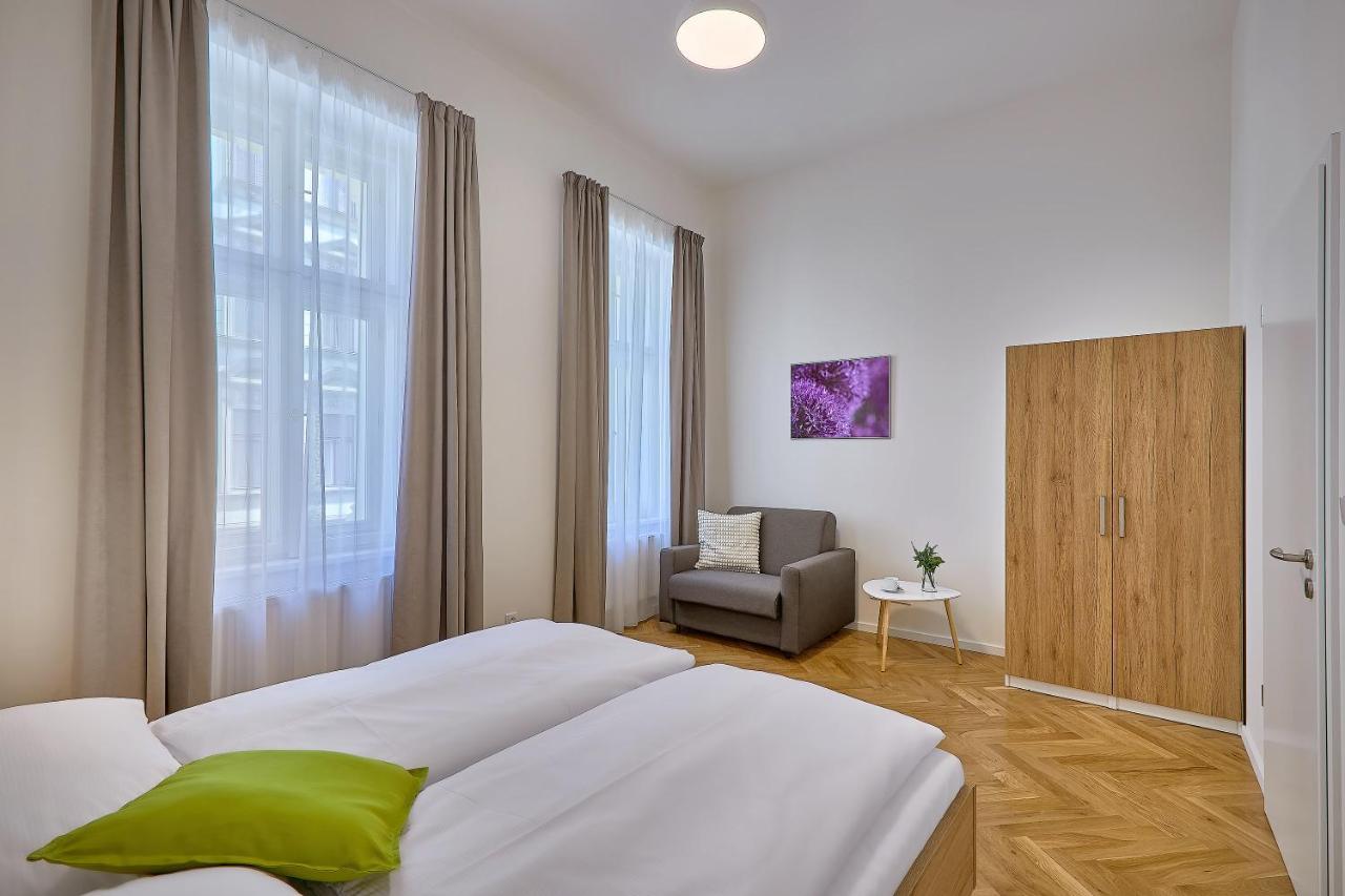 Downtown Suites Rubesova Prague Luaran gambar