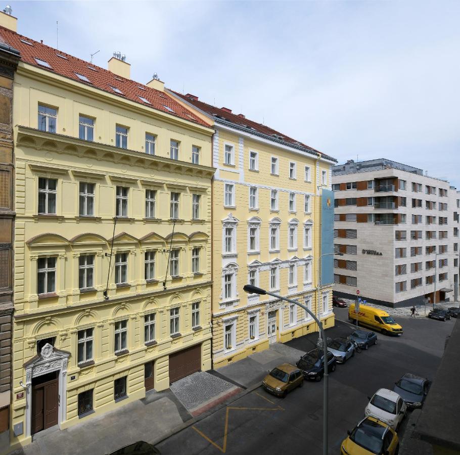 Downtown Suites Rubesova Prague Luaran gambar
