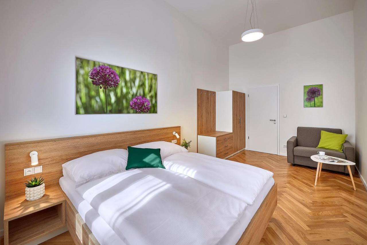 Downtown Suites Rubesova Prague Luaran gambar