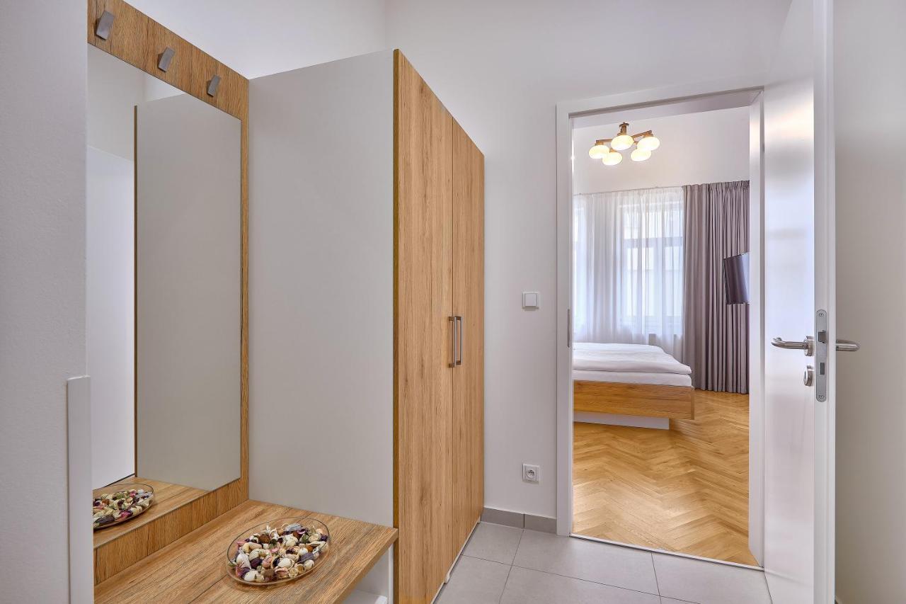 Downtown Suites Rubesova Prague Luaran gambar